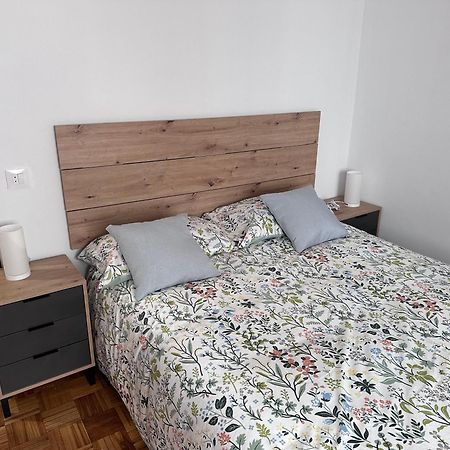 Acogedor Apartamento Con Vistas A La Catedral Y Parking Овиедо Екстериор снимка