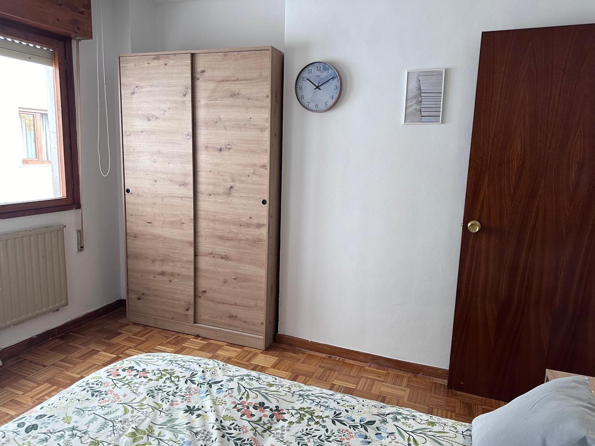 Acogedor Apartamento Con Vistas A La Catedral Y Parking Овиедо Екстериор снимка