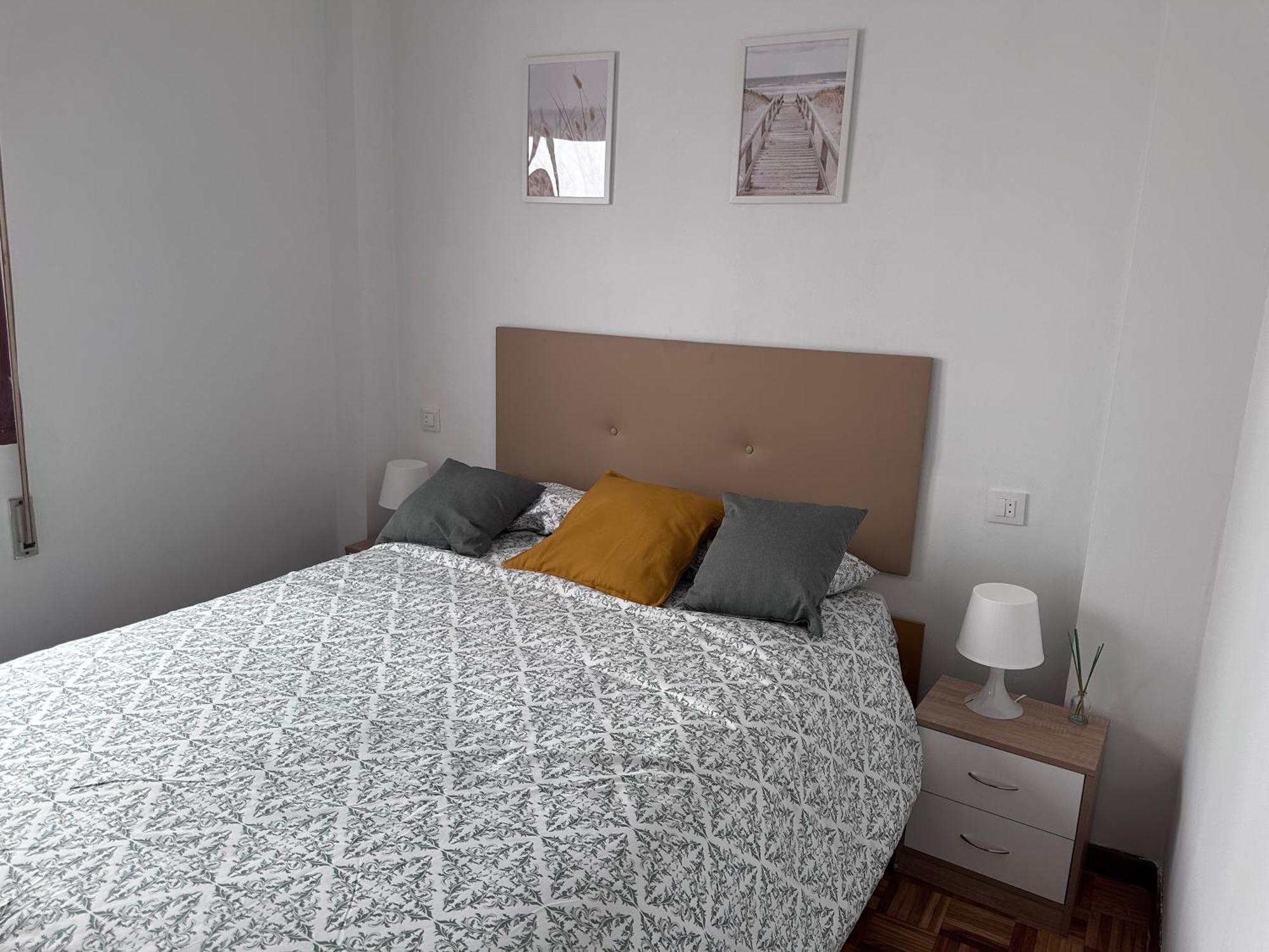 Acogedor Apartamento Con Vistas A La Catedral Y Parking Овиедо Екстериор снимка