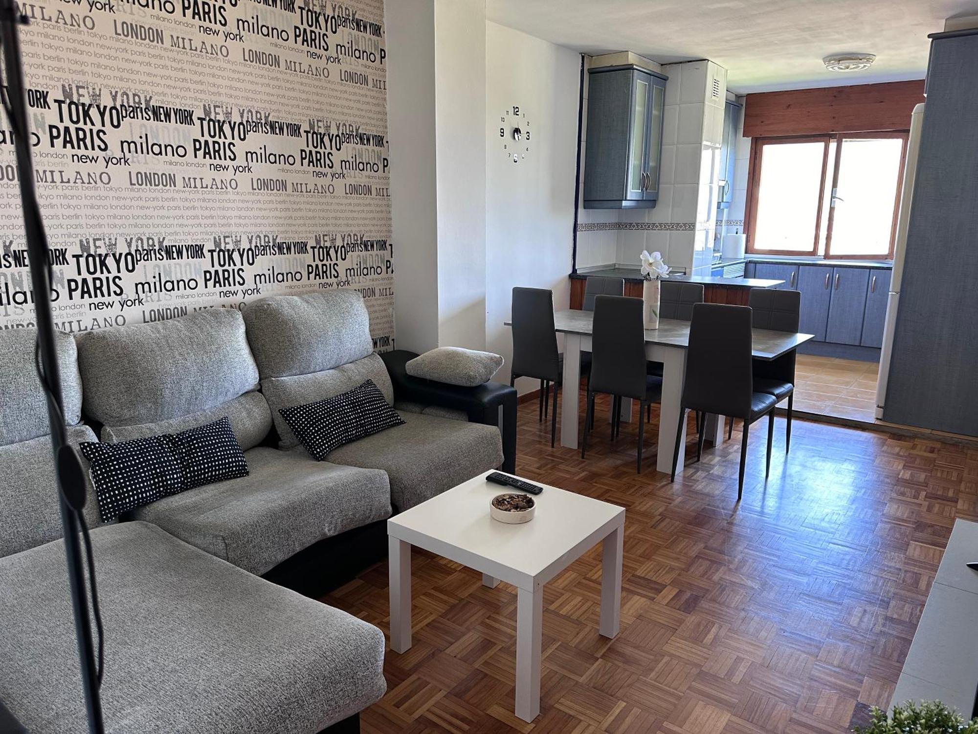 Acogedor Apartamento Con Vistas A La Catedral Y Parking Овиедо Екстериор снимка