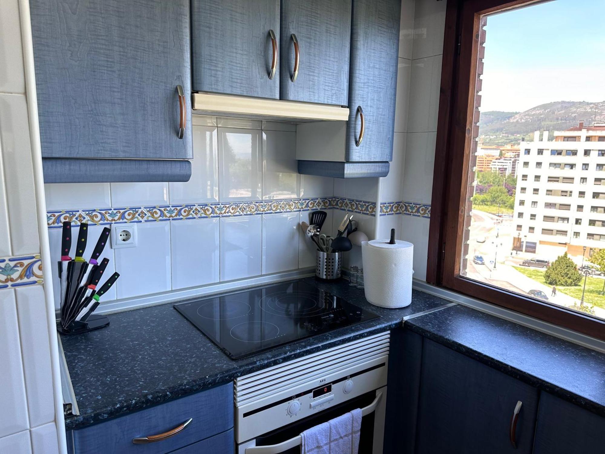 Acogedor Apartamento Con Vistas A La Catedral Y Parking Овиедо Екстериор снимка